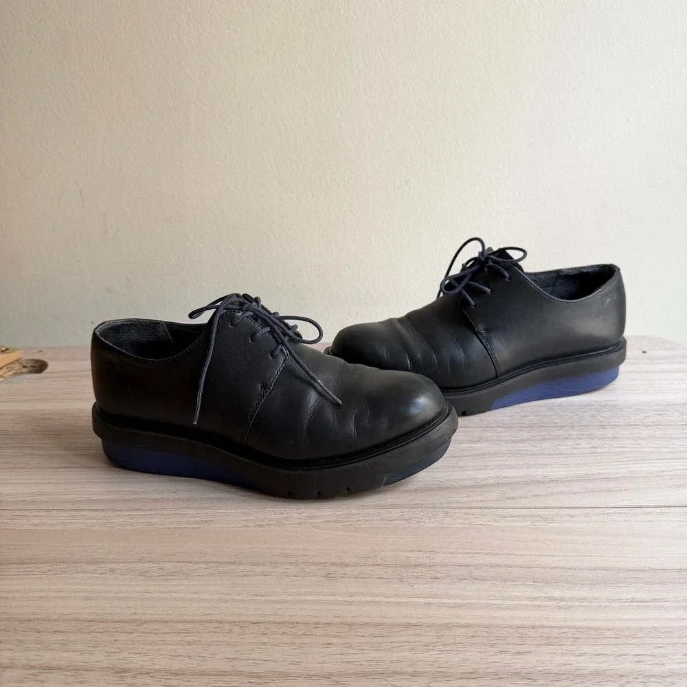 Camper smooth black
